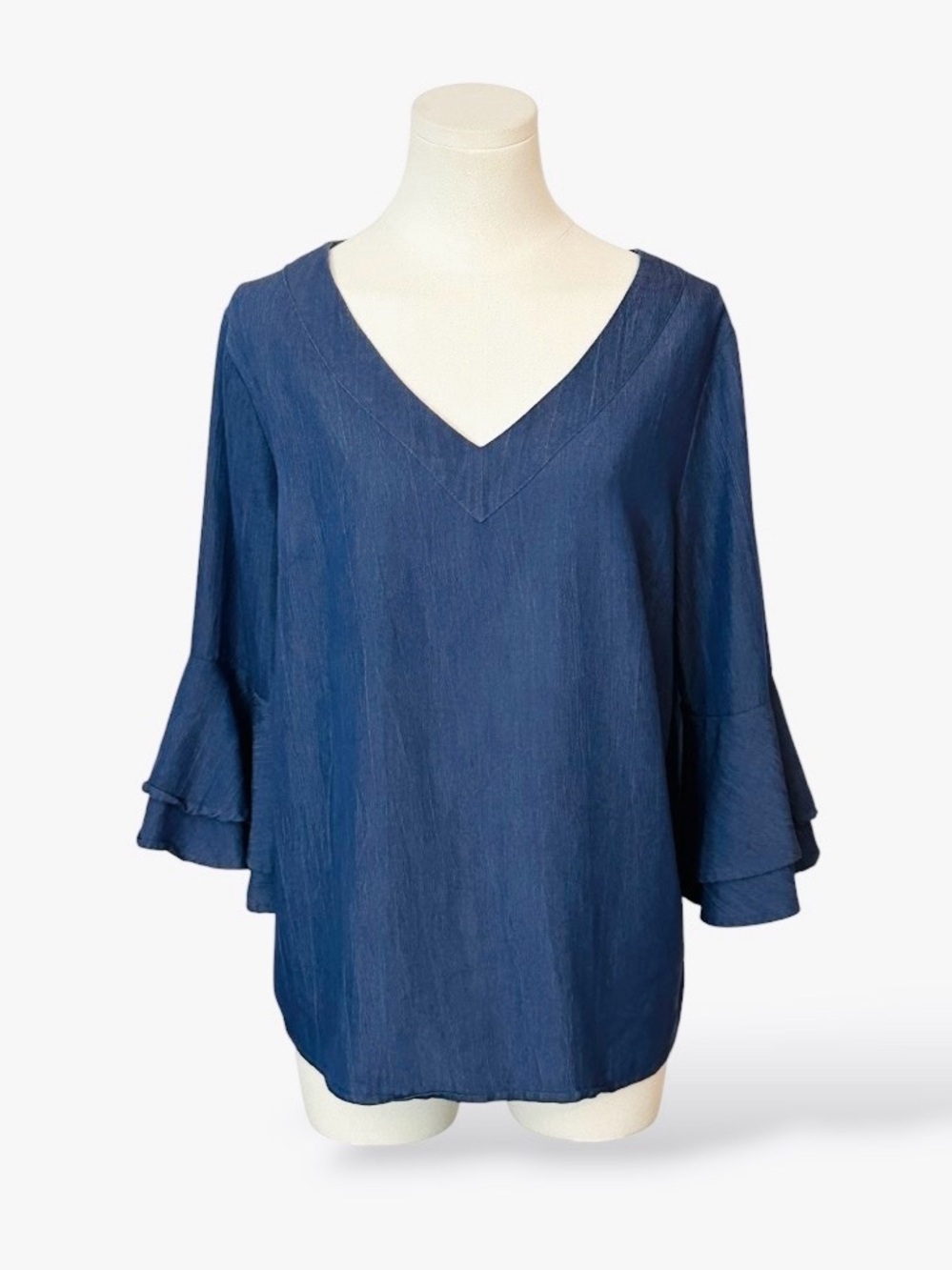Naif Women's Navy V-Neck Ruffle Sleeve Blouse. Size L (G72)